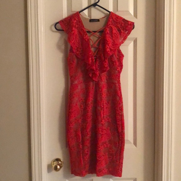 RED HOT DRESS! small lace tight 🔥 - Picture 10 of 11